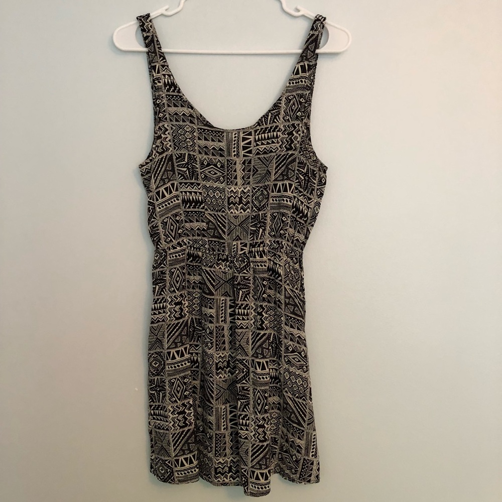 black and white printed back cutout dress